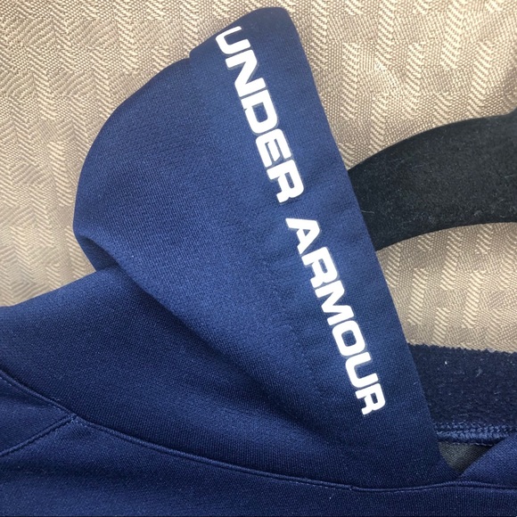 Boys Under Armour Hoodie, Size Large - Picture 5 of 6